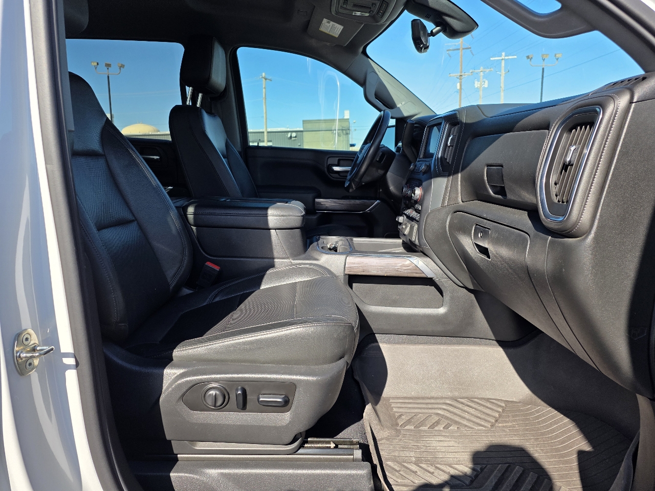 Chevrolet Silverado 1500 4WD Crew Cab 147" LTZ 2020