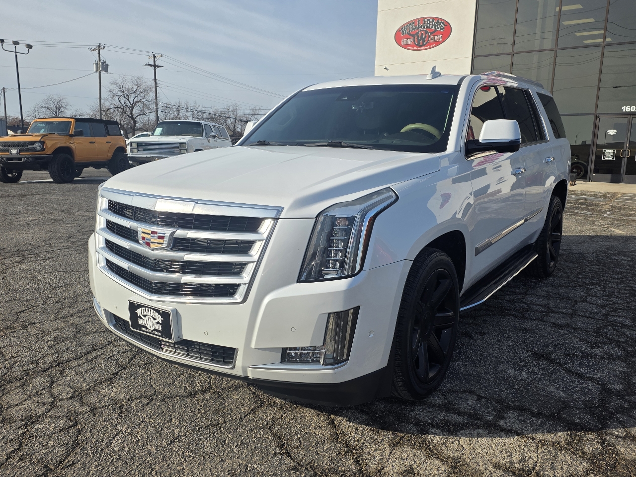 Cadillac Escalade 4WD 4dr Luxury 2017