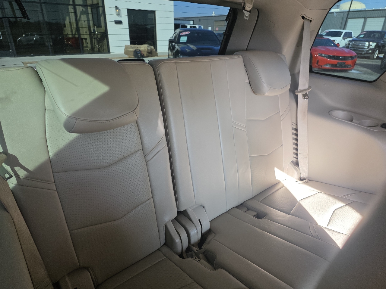 Cadillac Escalade 4WD 4dr Luxury 2017