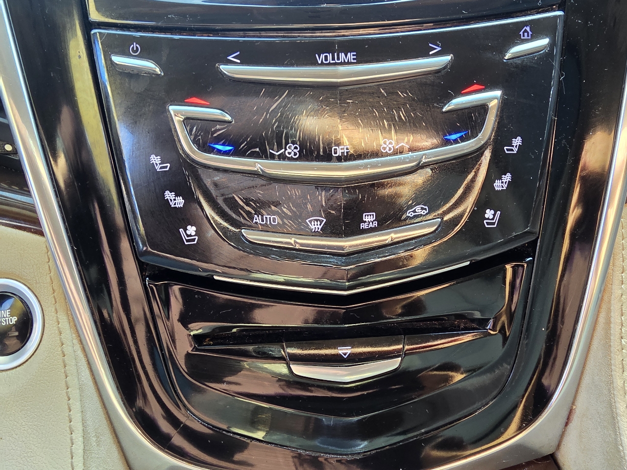 Cadillac Escalade 4WD 4dr Luxury 2017