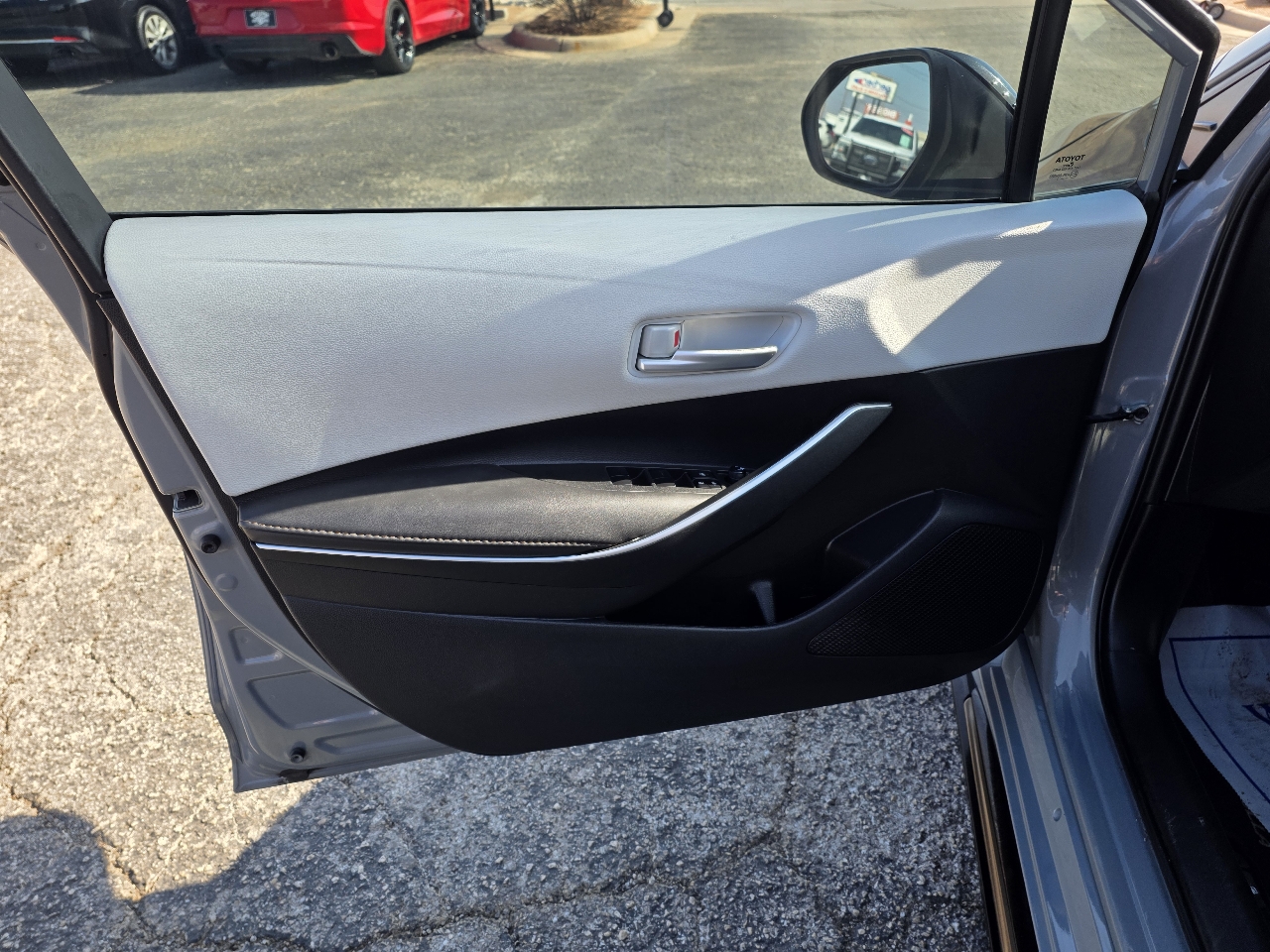 Toyota Corolla SE CVT (Natl) 2022