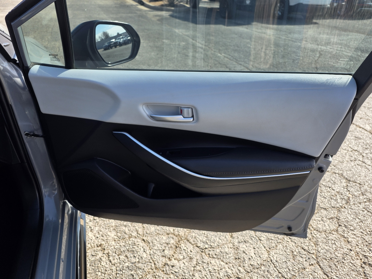 Toyota Corolla SE CVT (Natl) 2022