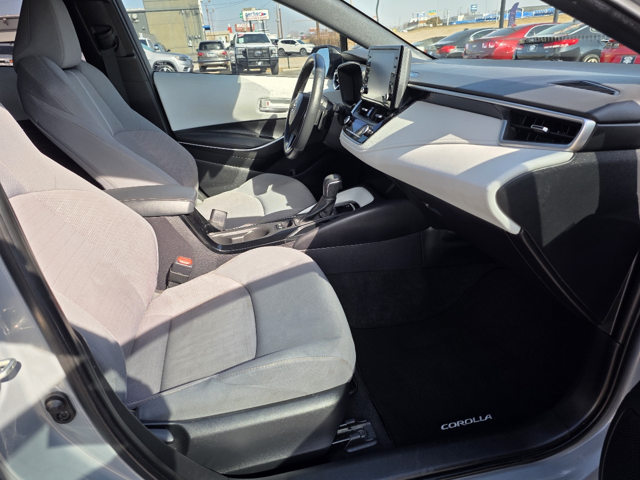 Toyota Corolla SE CVT (Natl) 2022