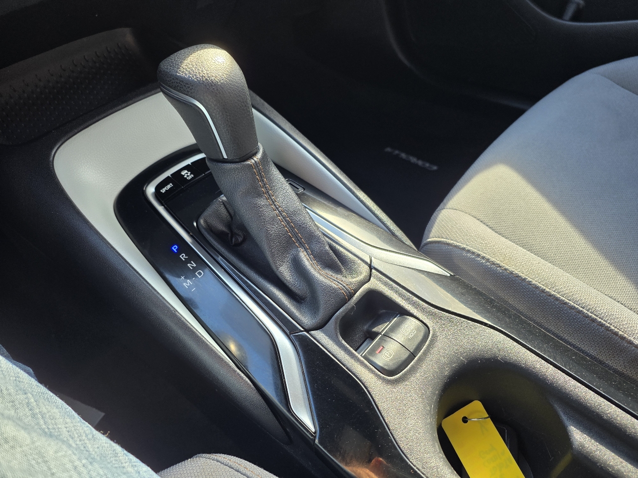 Toyota Corolla SE CVT (Natl) 2022