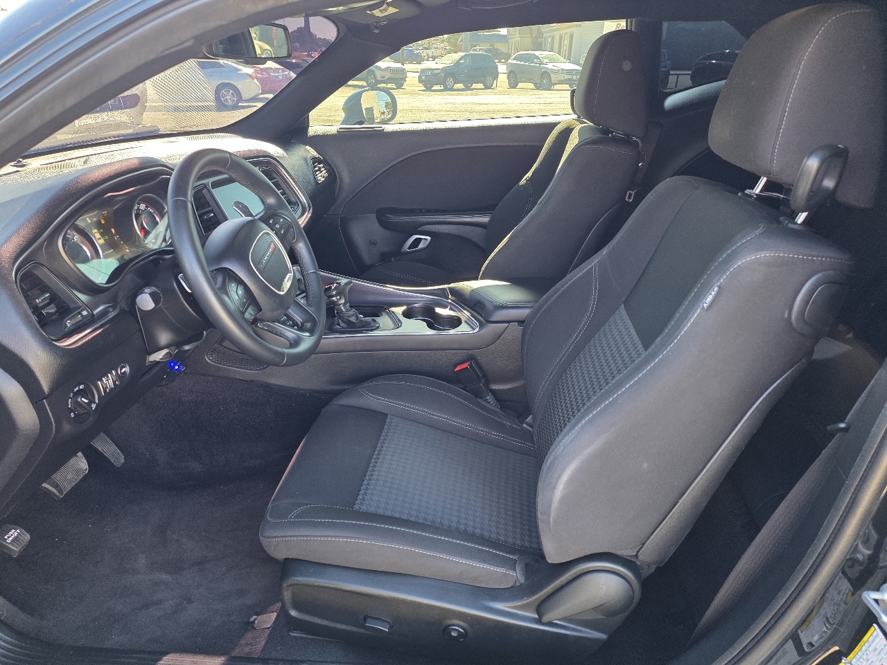 Dodge Challenger 2dr Cpe R/T 2015