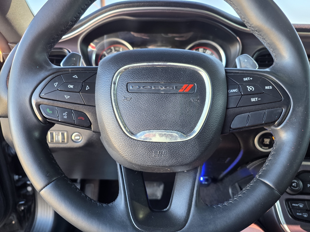 Dodge Challenger 2dr Cpe R/T 2015