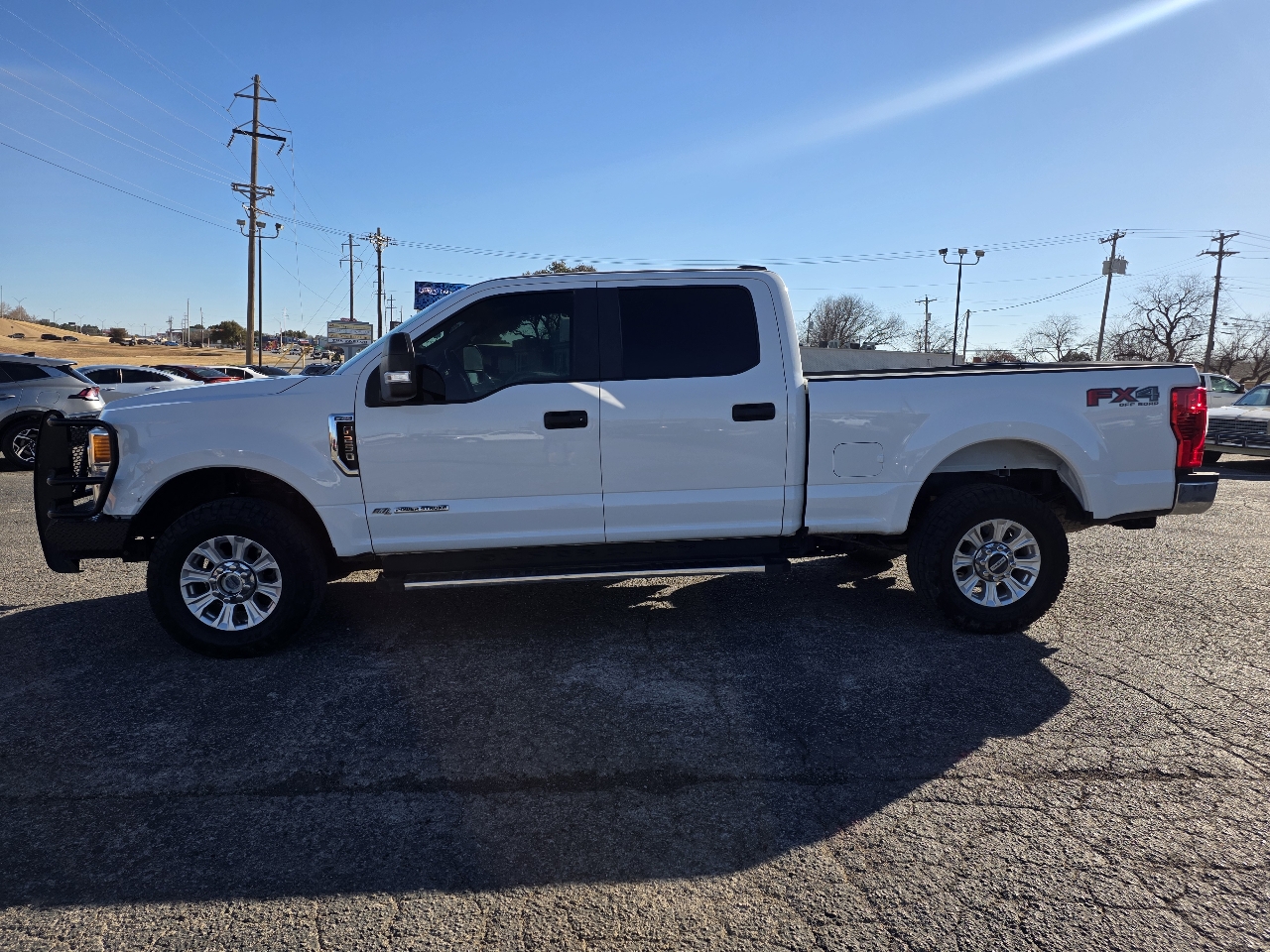 Ford Super Duty F-250 SRW XL 4WD Crew Cab 8' Box 2022