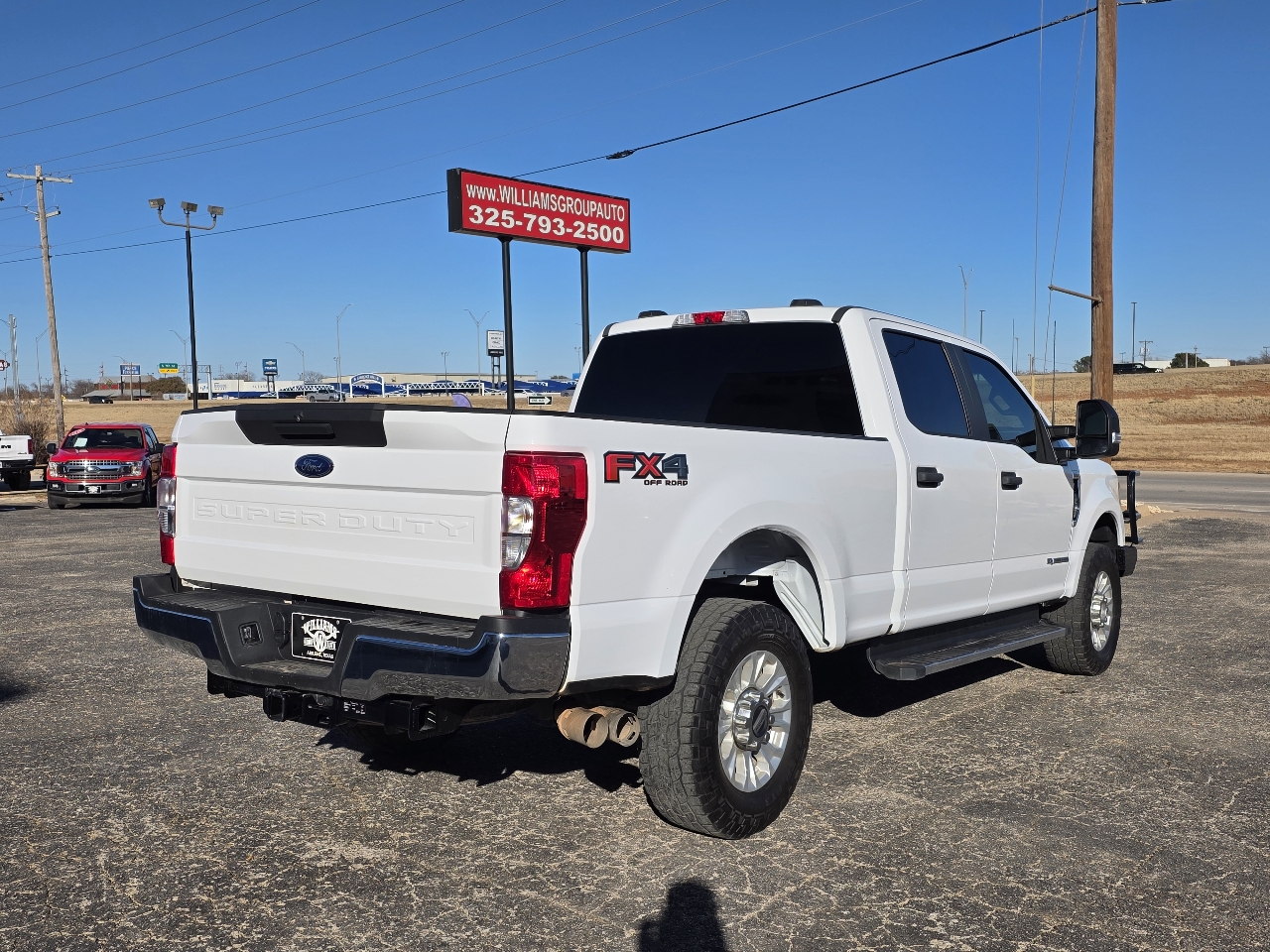 Ford Super Duty F-250 SRW XL 4WD Crew Cab 8' Box 2022