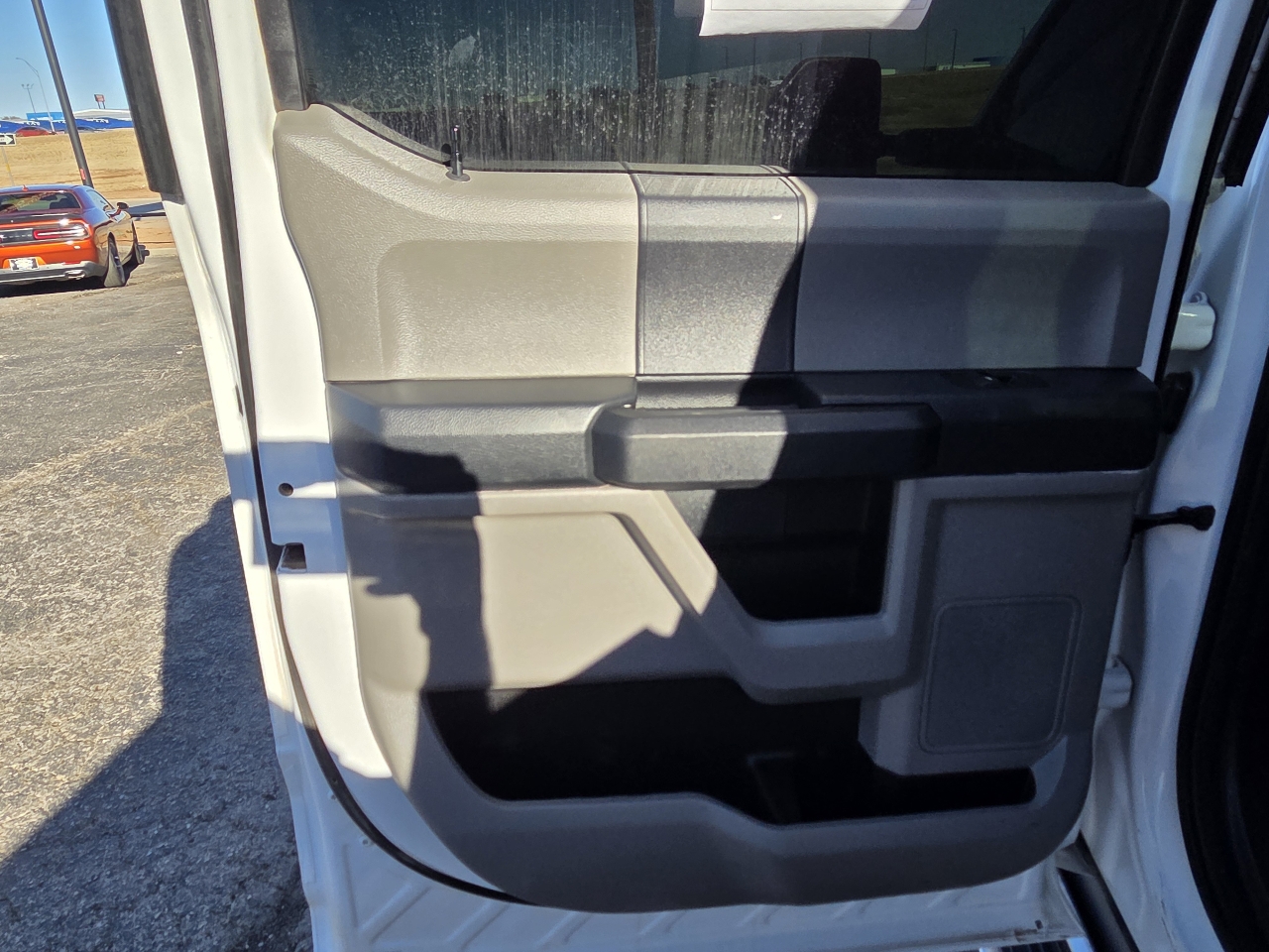 Ford Super Duty F-250 SRW XL 4WD Crew Cab 8' Box 2022