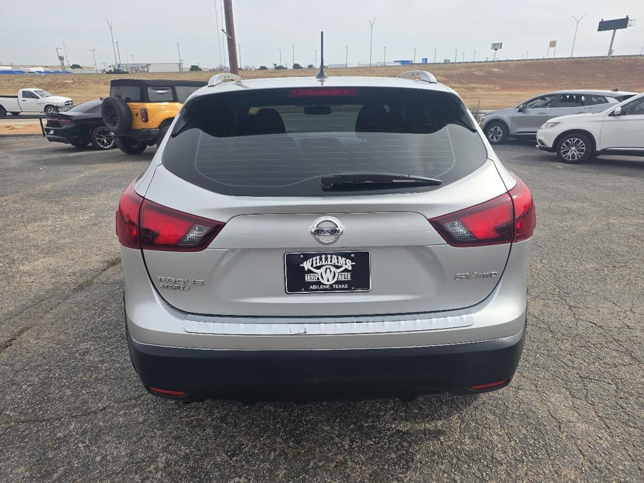 Nissan Rogue Sport AWD SV 2017