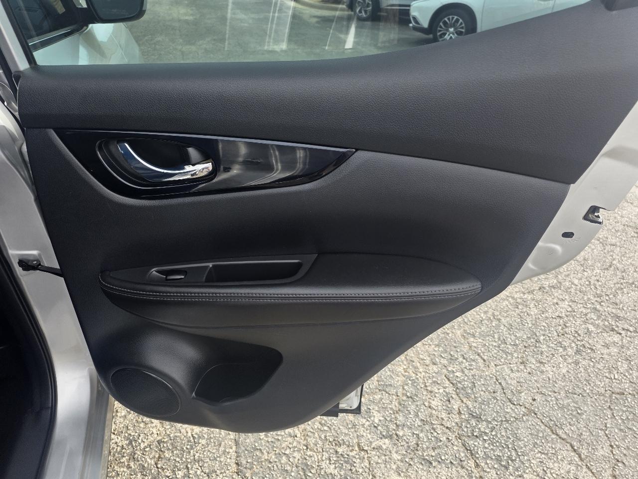 Nissan Rogue Sport AWD SV 2017