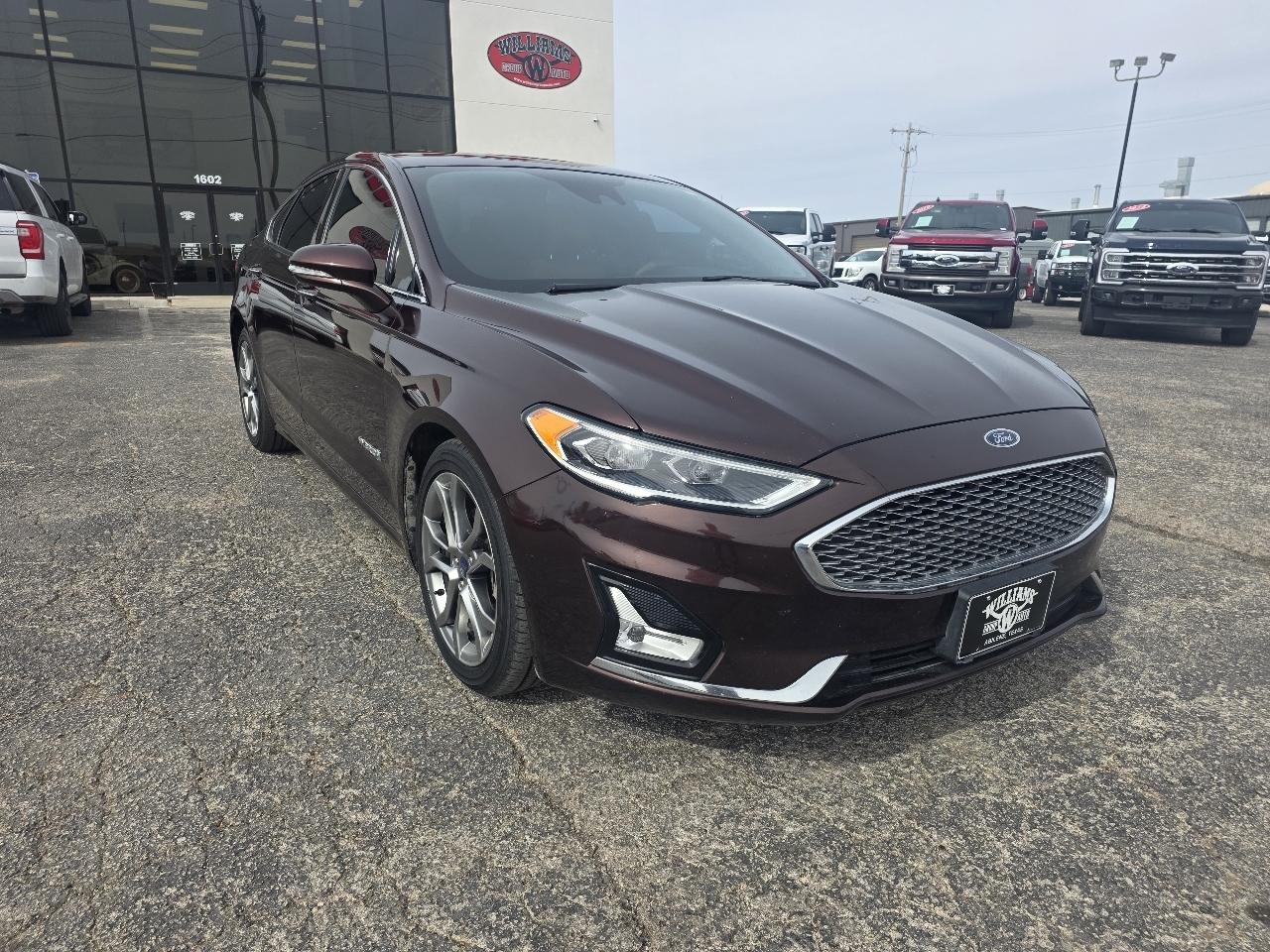 Ford Fusion Hybrid Titanium FWD 2019