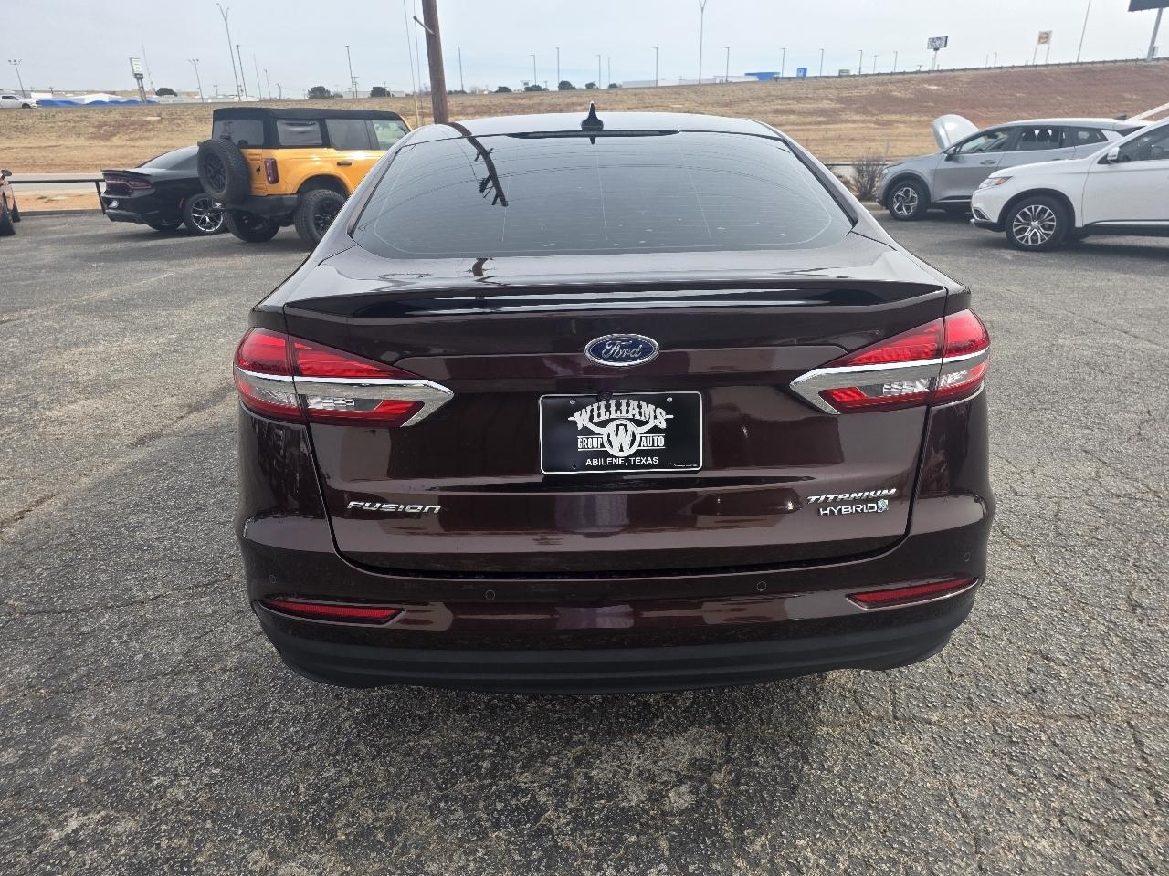 Ford Fusion Hybrid Titanium FWD 2019