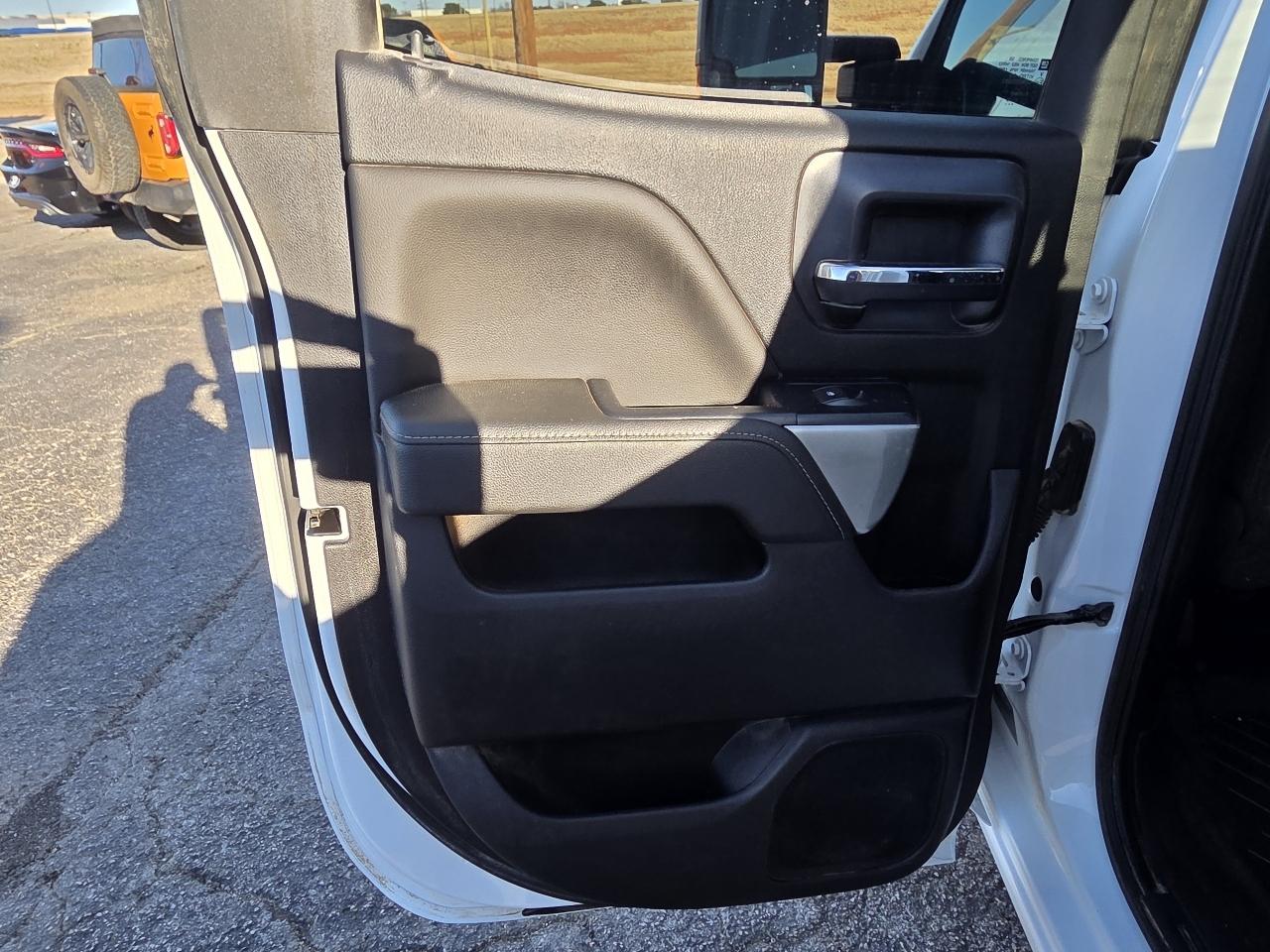 Chevrolet Silverado 2500HD 4WD Double Cab 144.2" LT 2019