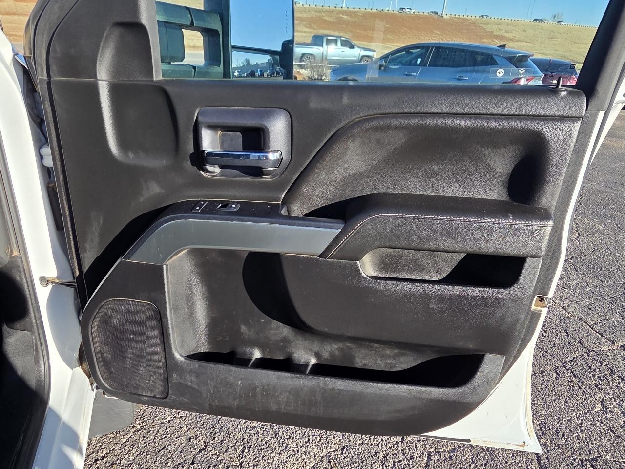 Chevrolet Silverado 2500HD 4WD Double Cab 144.2" LT 2019