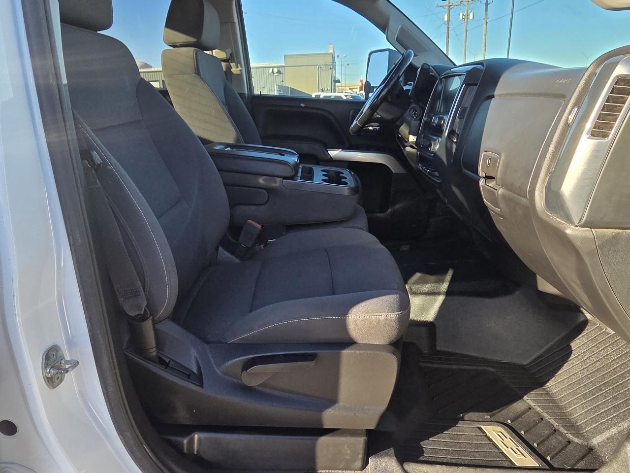 Chevrolet Silverado 2500HD 4WD Double Cab 144.2" LT 2019