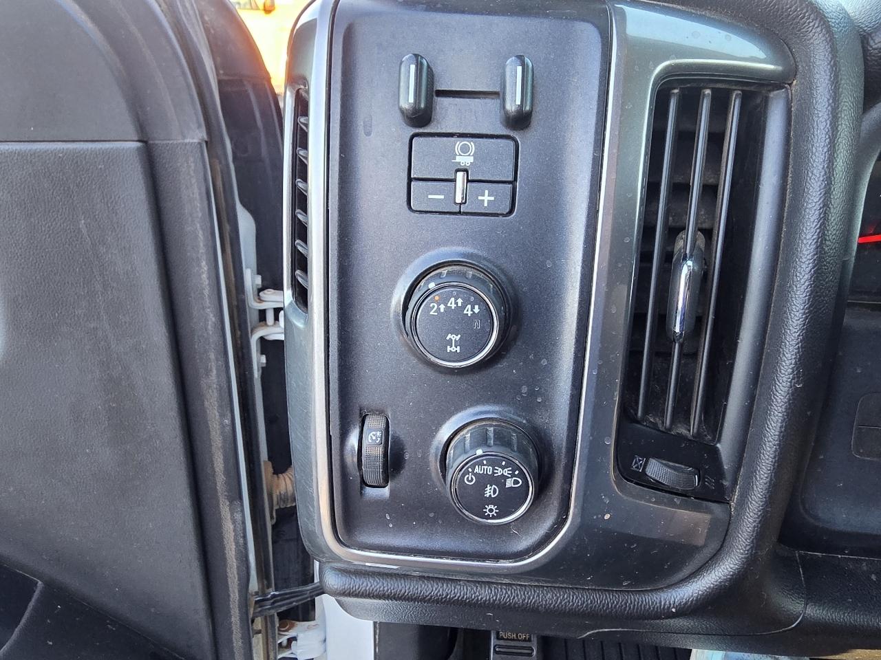 Chevrolet Silverado 2500HD 4WD Double Cab 144.2" LT 2019