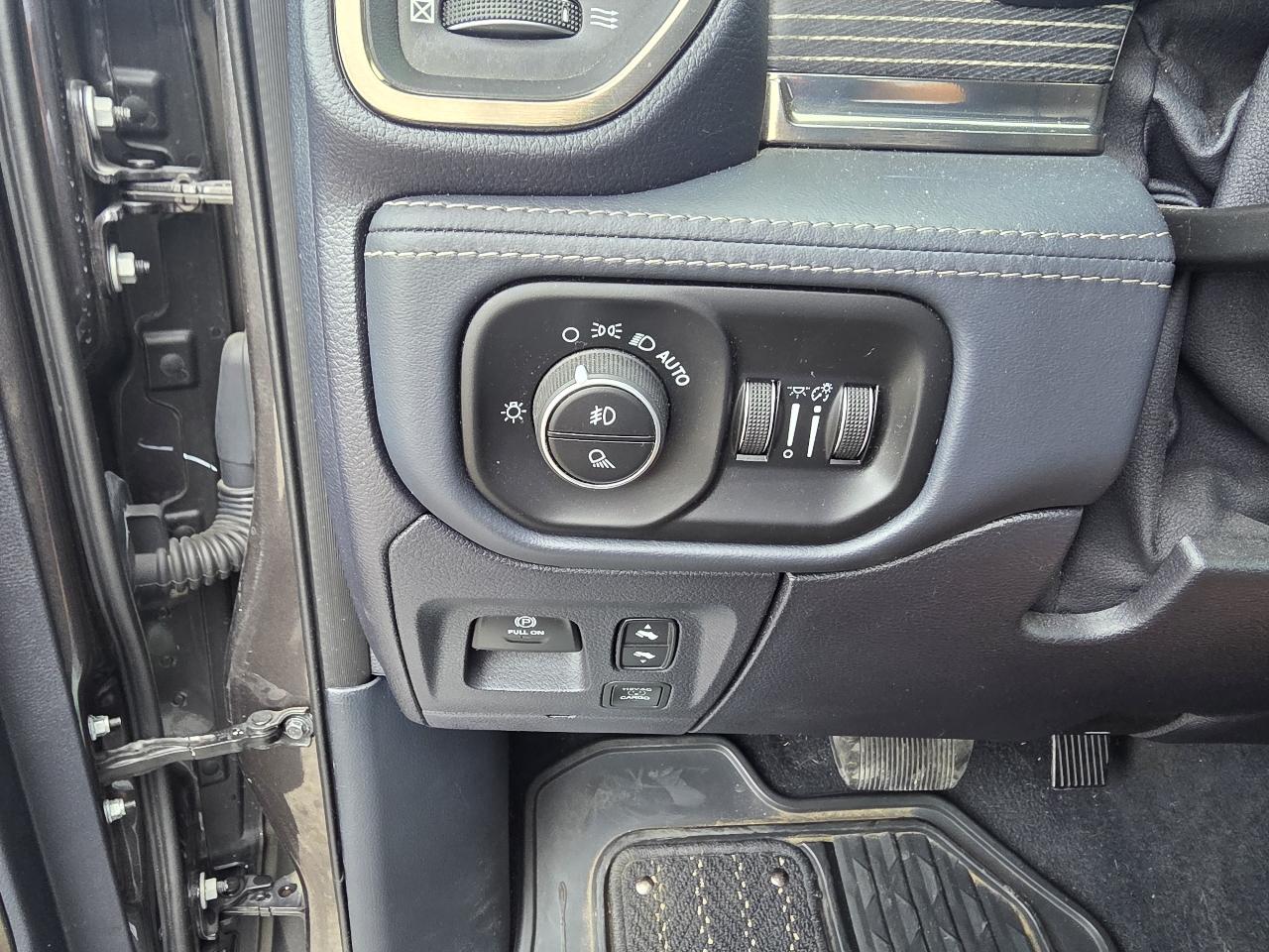 RAM 1500 Limited 4x4 Crew Cab 5'7" Box 2020