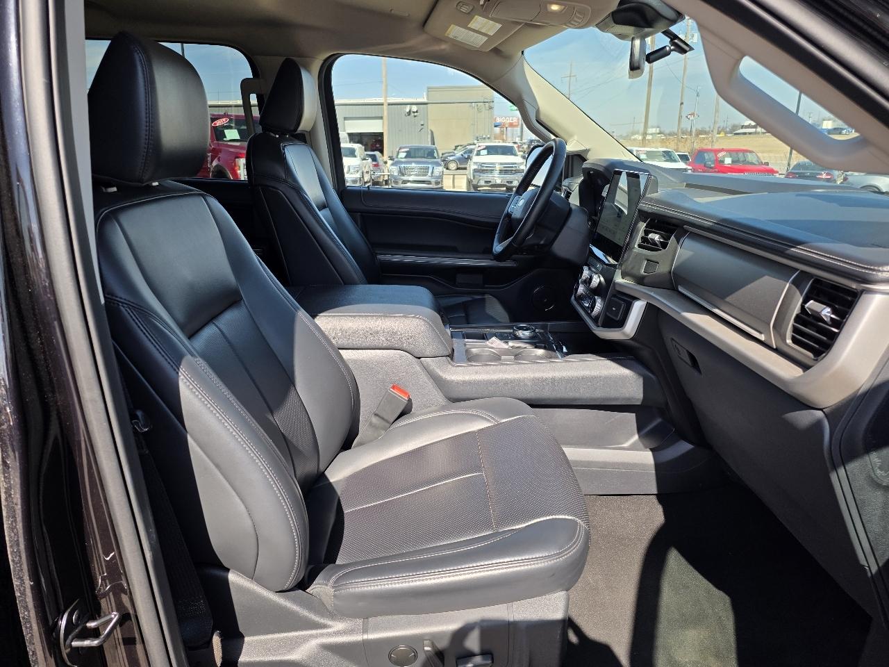 Ford Expedition Max XLT 4x2 2024