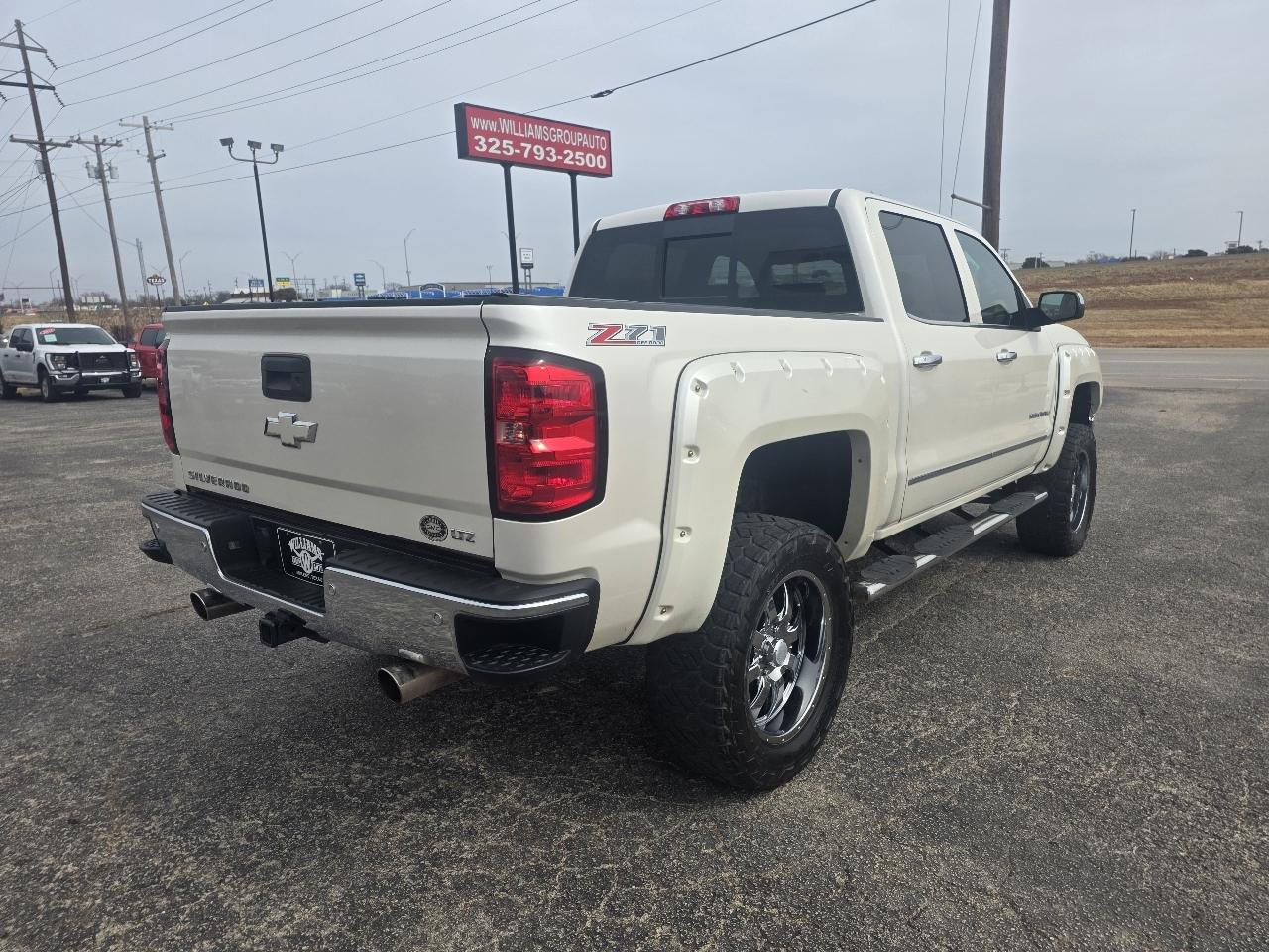 Chevrolet Silverado 1500 4WD Crew Cab 143.5" LTZ w/2LZ 2015