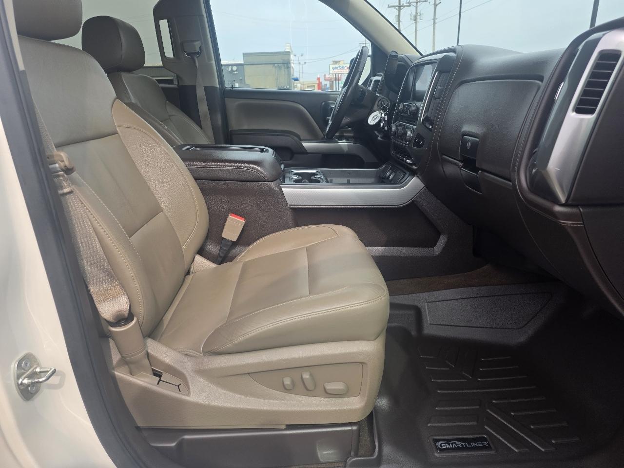 Chevrolet Silverado 1500 4WD Crew Cab 143.5" LTZ w/2LZ 2015