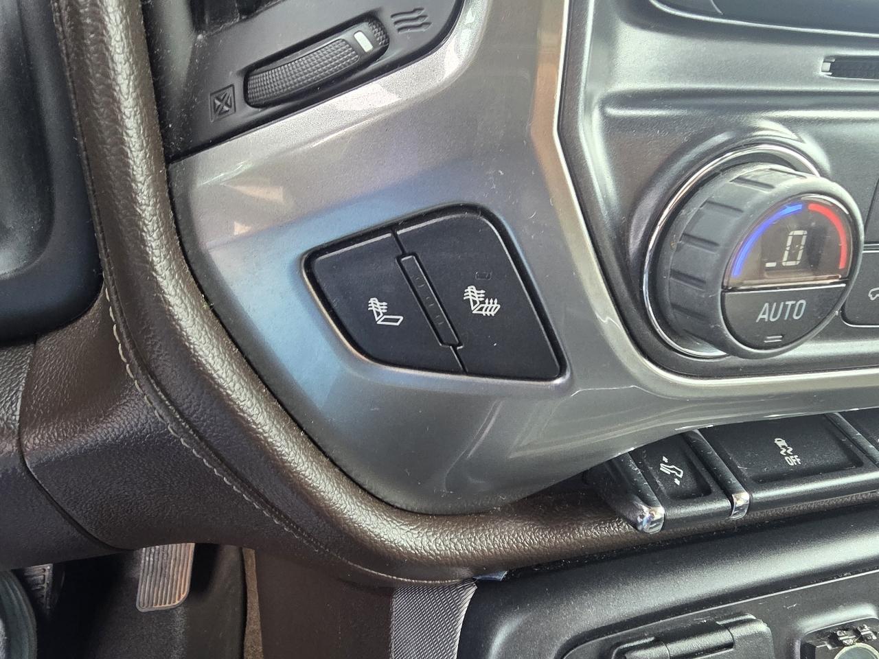 Chevrolet Silverado 1500 4WD Crew Cab 143.5" LTZ w/2LZ 2015