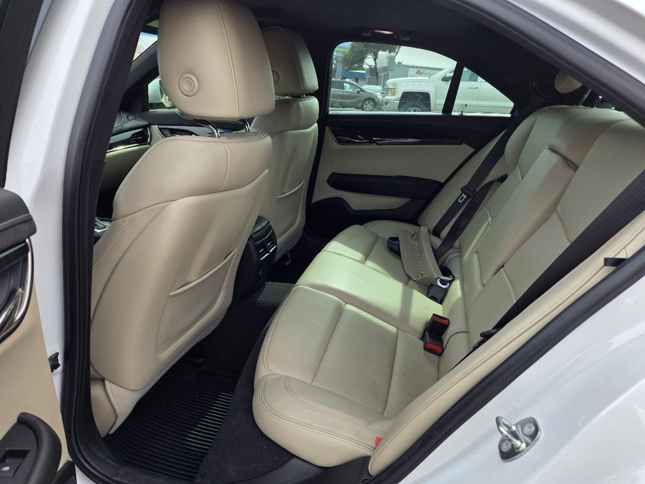 Cadillac ATS Sedan 4dr Sdn 2.0L Luxury RWD 2017