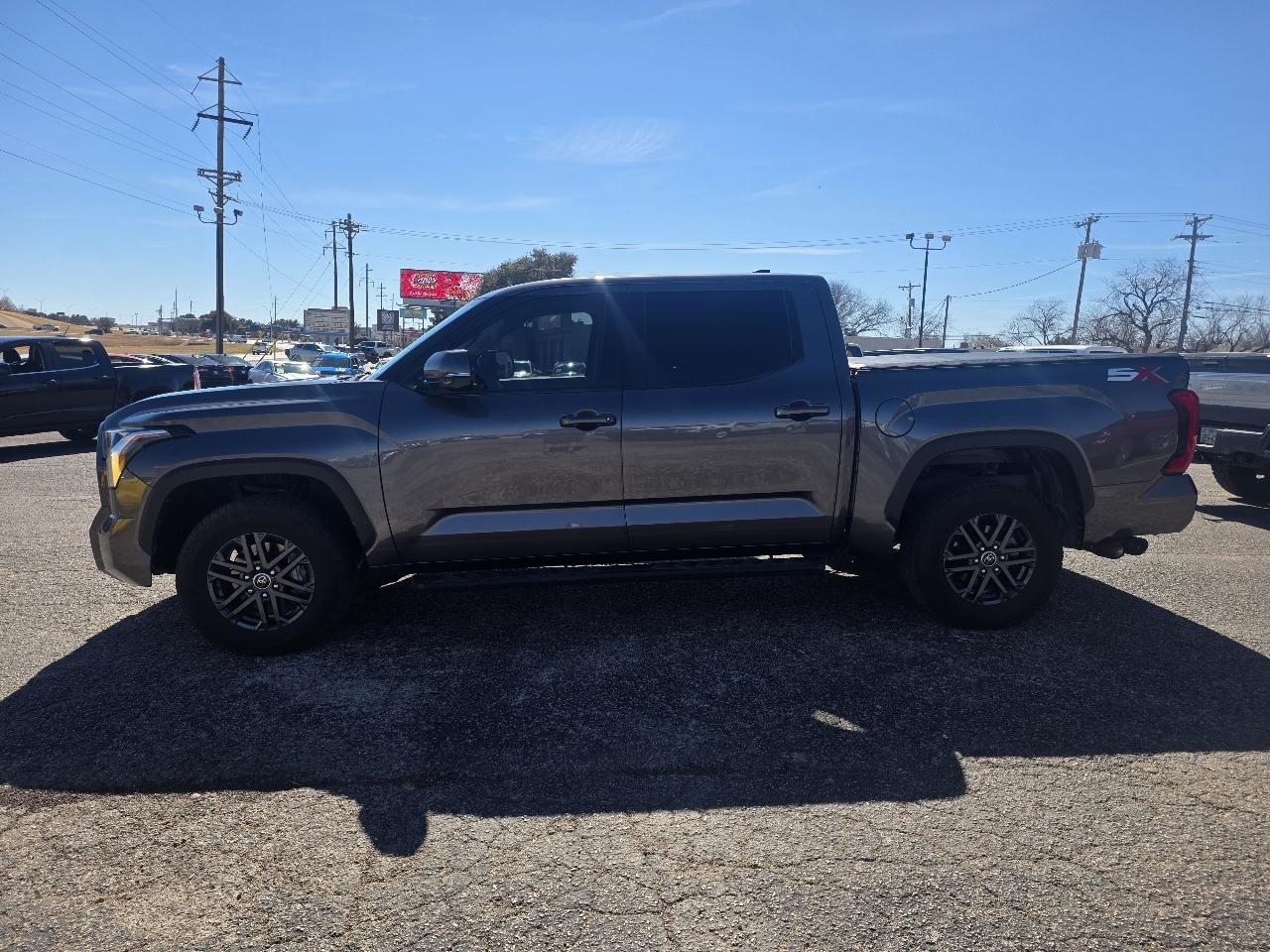 Toyota Tundra 4WD SR5 CrewMax 5.5' Bed (Natl) 2023