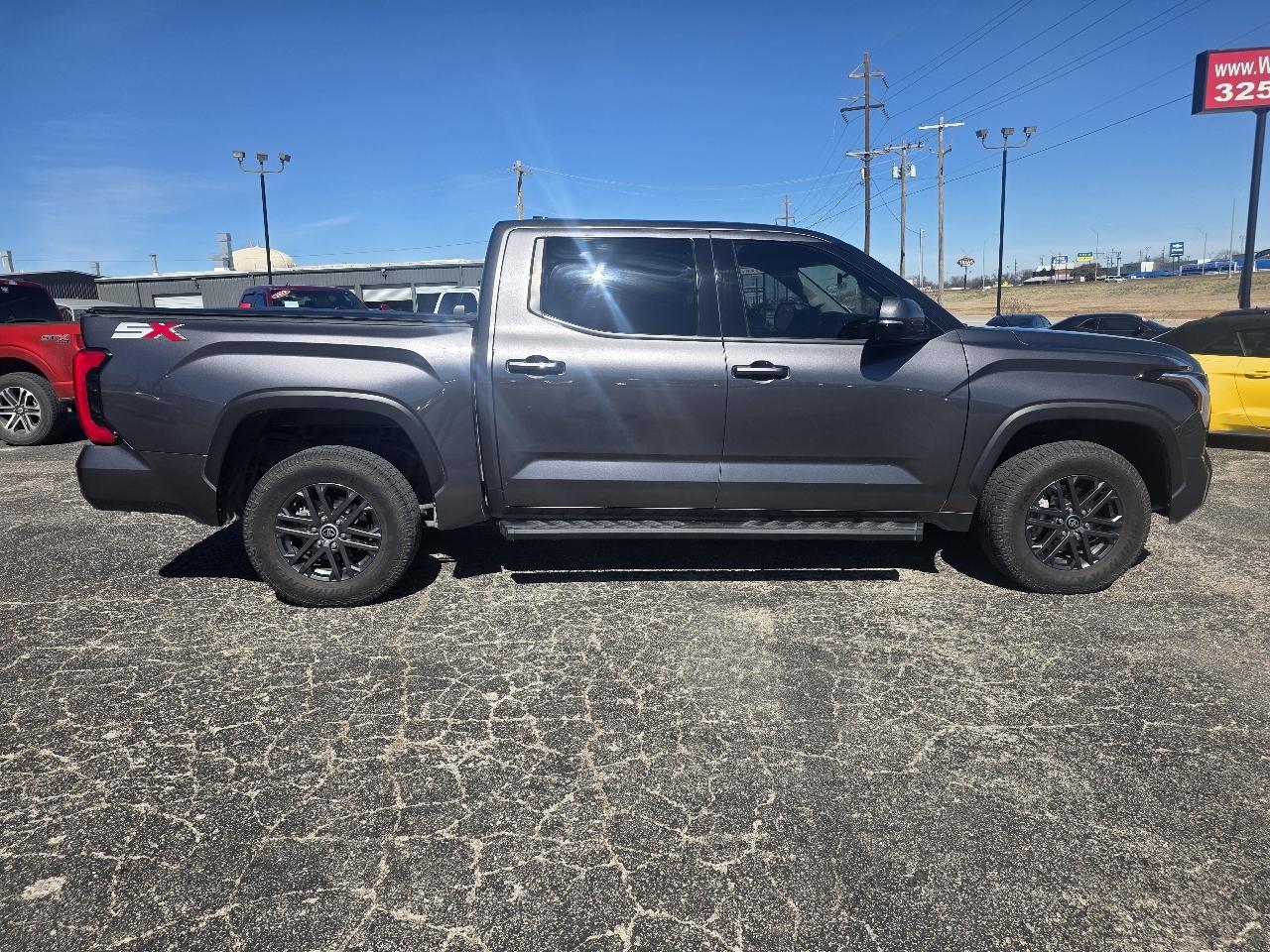 Toyota Tundra 4WD SR5 CrewMax 5.5' Bed (Natl) 2023