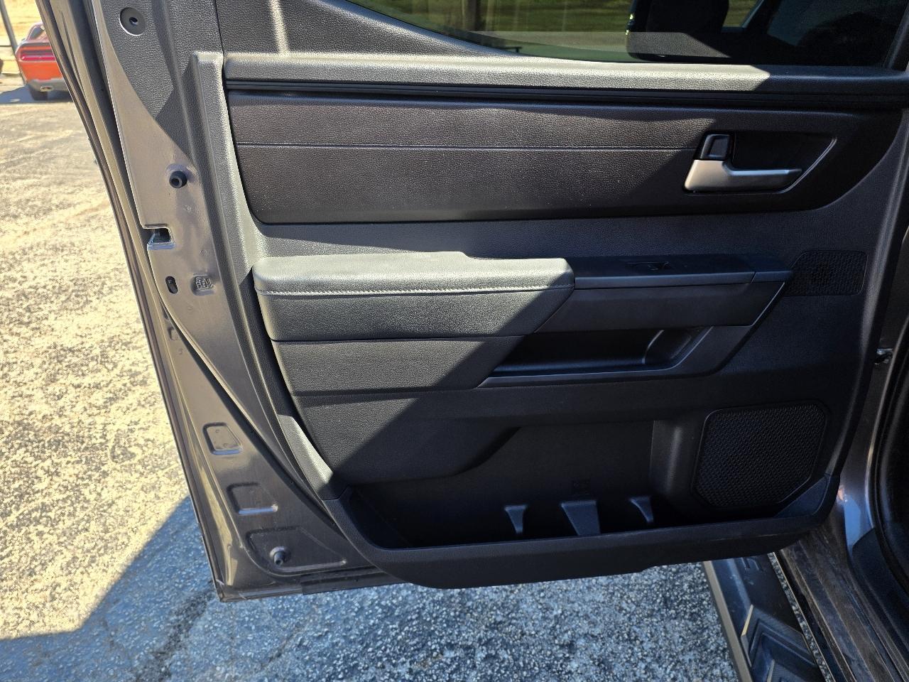 Toyota Tundra 4WD SR5 CrewMax 5.5' Bed (Natl) 2023