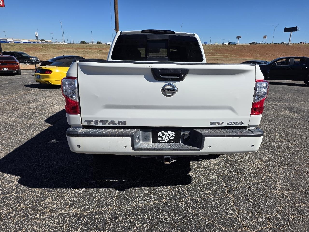 Nissan Titan 4x4 Crew Cab SV 2021