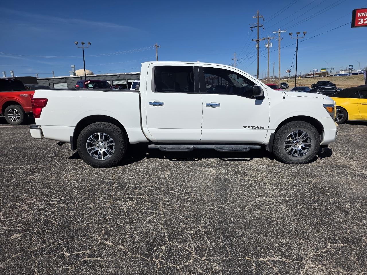 Nissan Titan 4x4 Crew Cab SV 2021