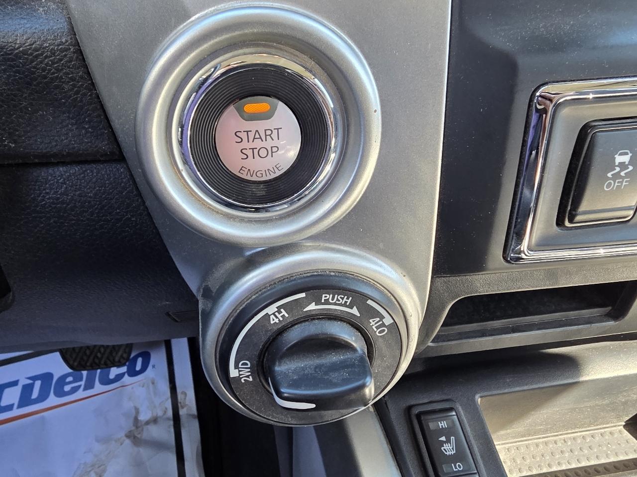 Nissan Titan 4x4 Crew Cab SV 2021