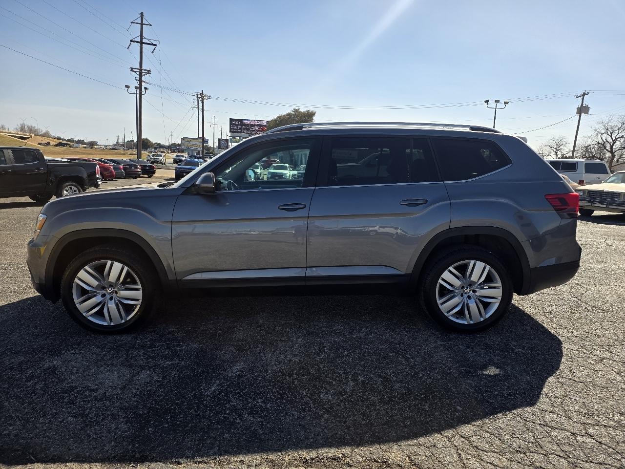 Volkswagen Atlas 3.6L V6 SE w/Technology FWD 2019