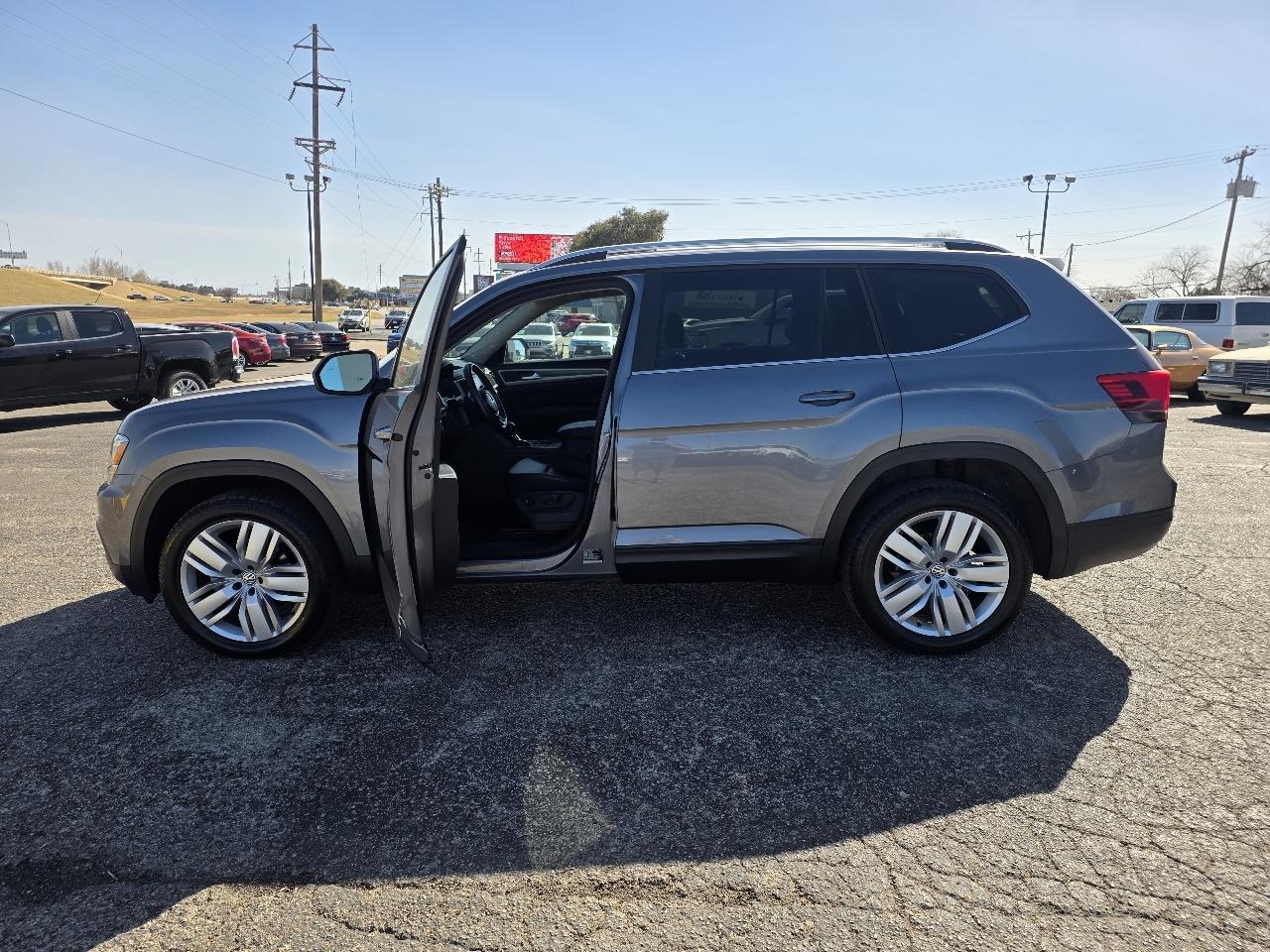Volkswagen Atlas 3.6L V6 SE w/Technology FWD 2019