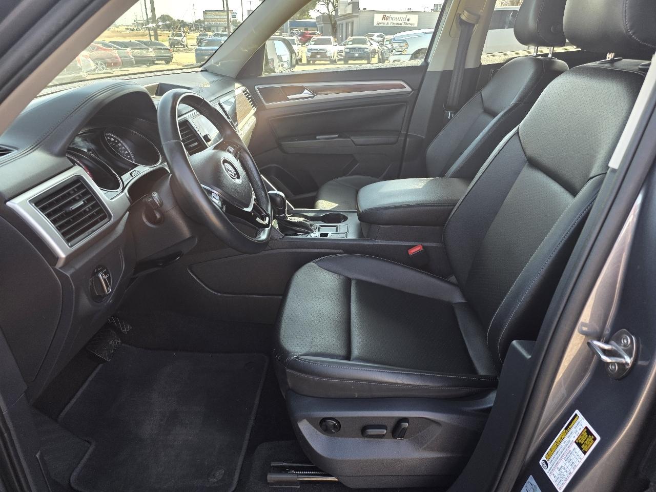 Volkswagen Atlas 3.6L V6 SE w/Technology FWD 2019