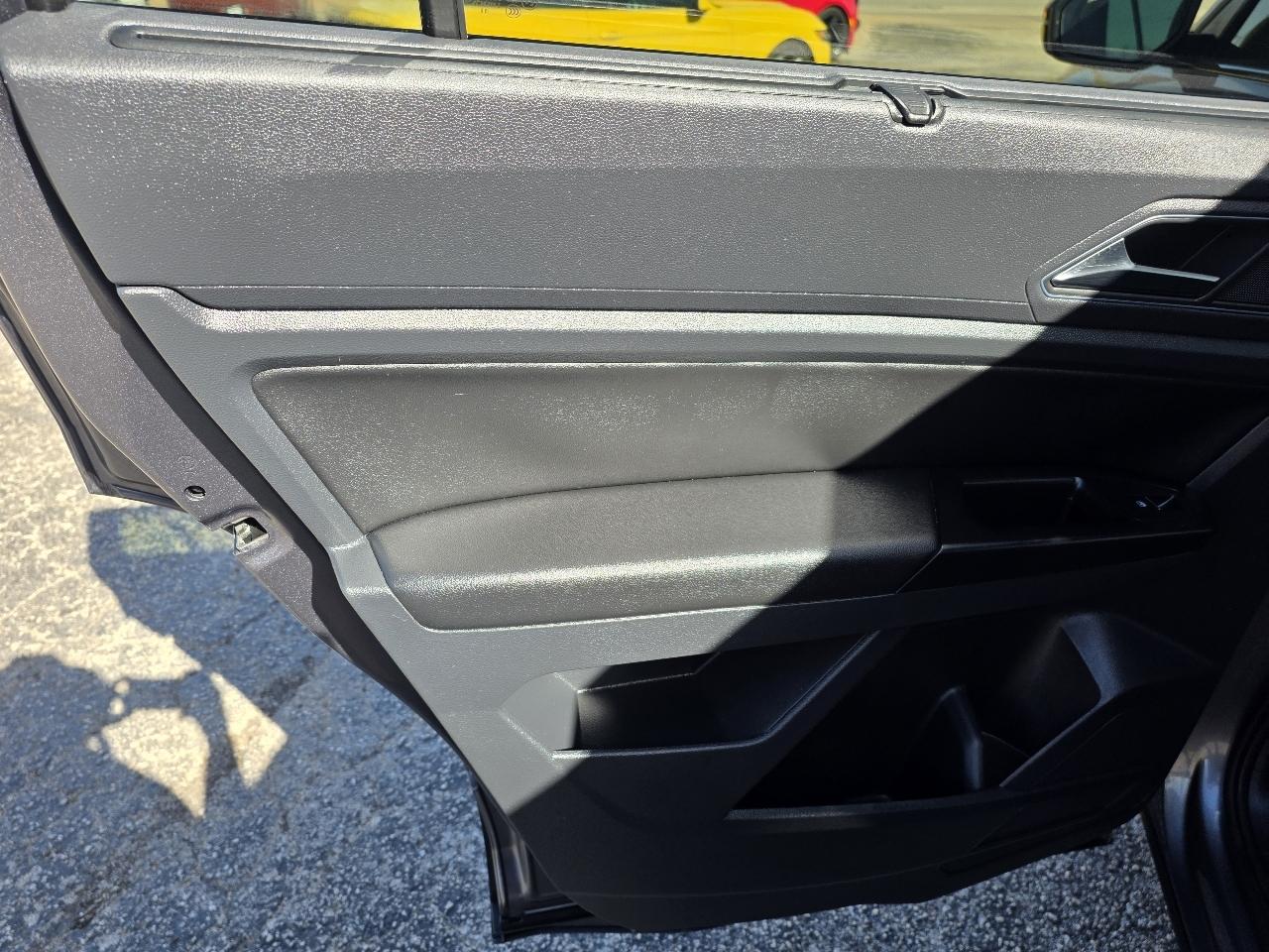 Volkswagen Atlas 3.6L V6 SE w/Technology FWD 2019