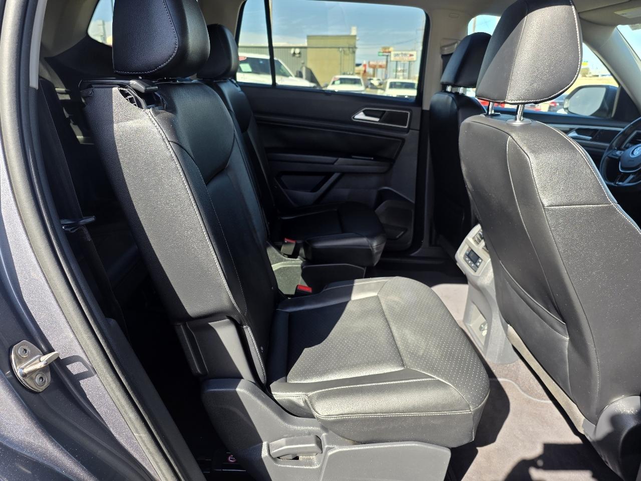 Volkswagen Atlas 3.6L V6 SE w/Technology FWD 2019