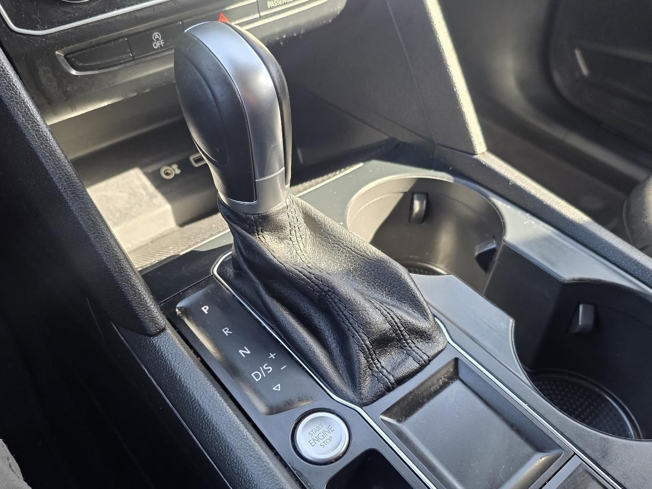 Volkswagen Atlas 3.6L V6 SE w/Technology FWD 2019