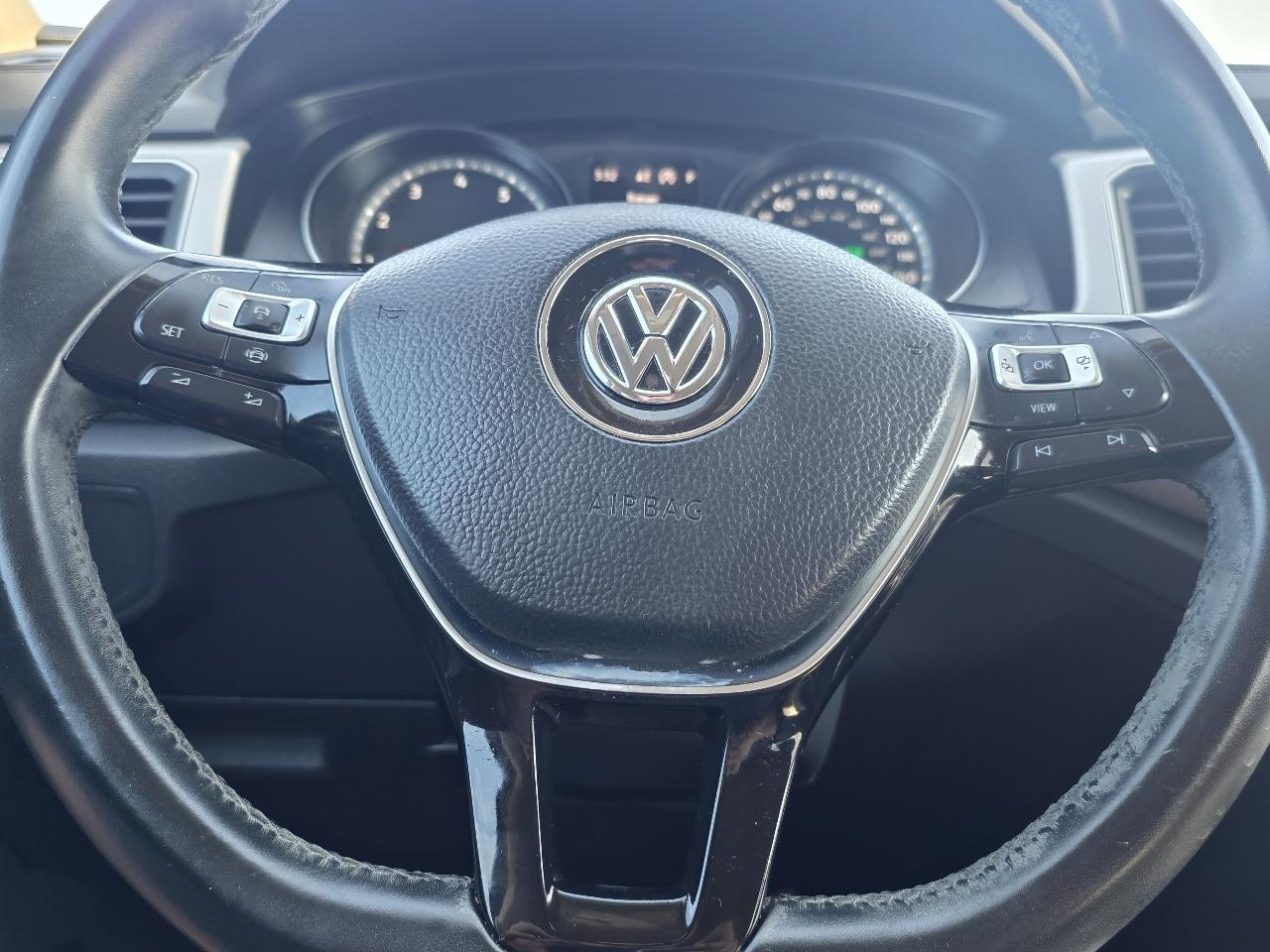 Volkswagen Atlas 3.6L V6 SE w/Technology FWD 2019