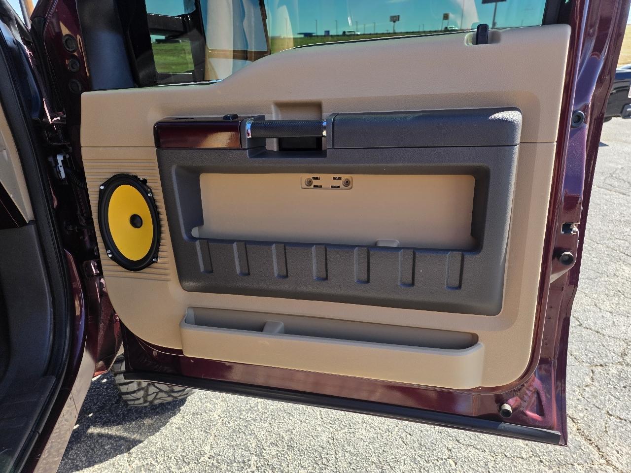 Ford Super Duty F-250 SRW 4WD Crew Cab 156" Lariat 2011