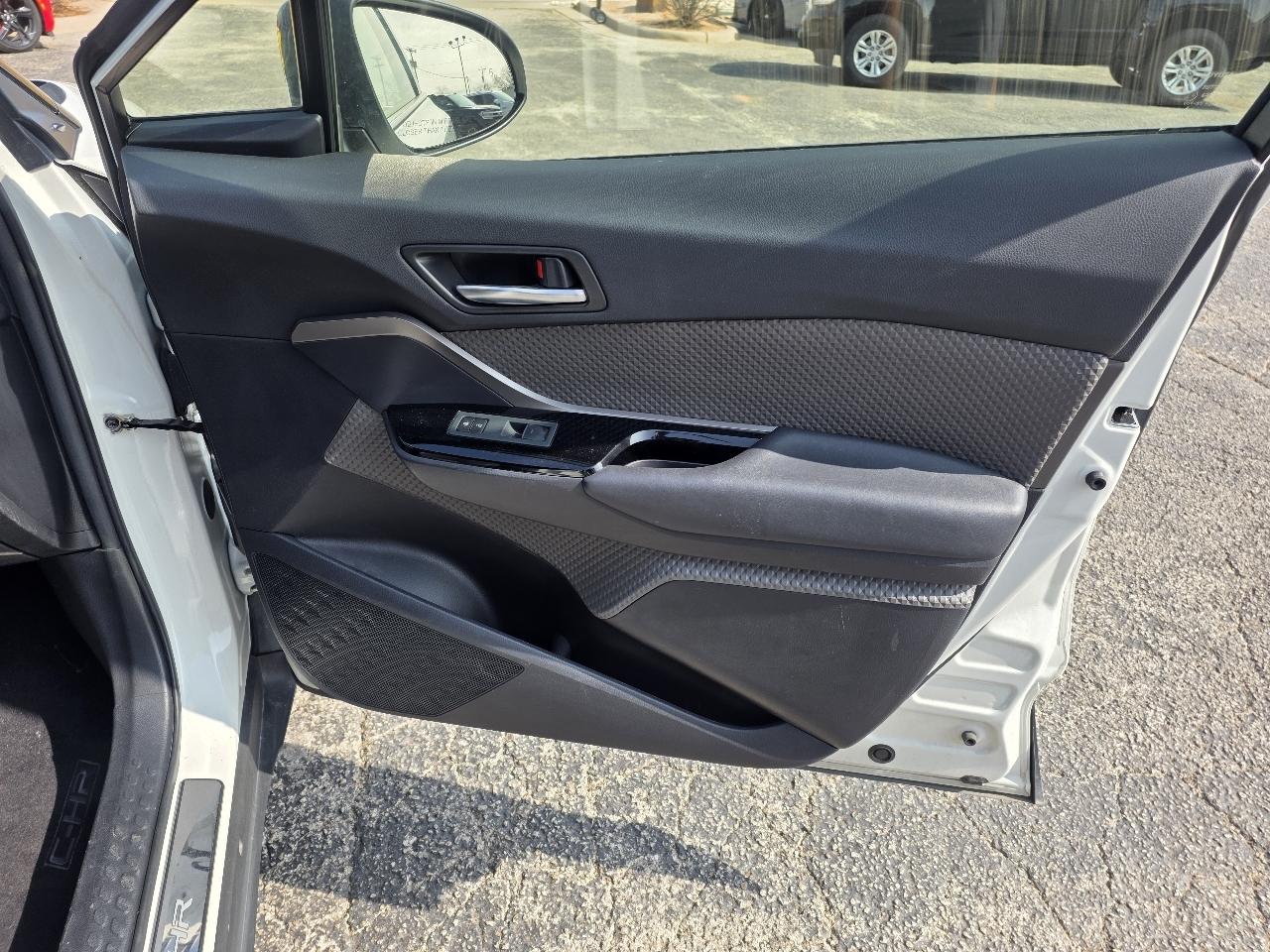 Toyota C-HR Limited FWD (Natl) 2020