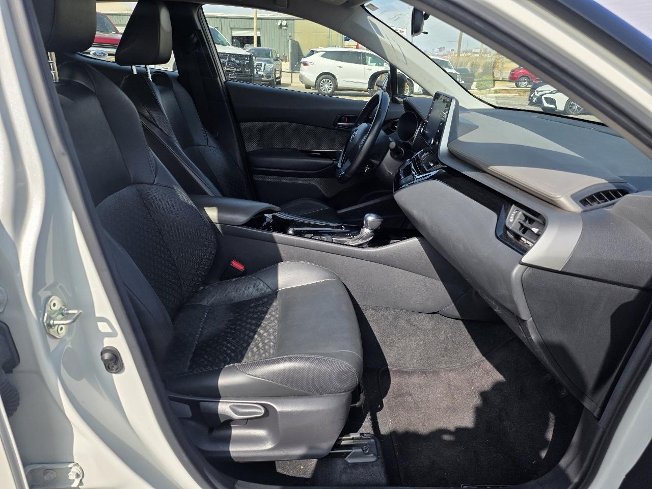 Toyota C-HR Limited FWD (Natl) 2020