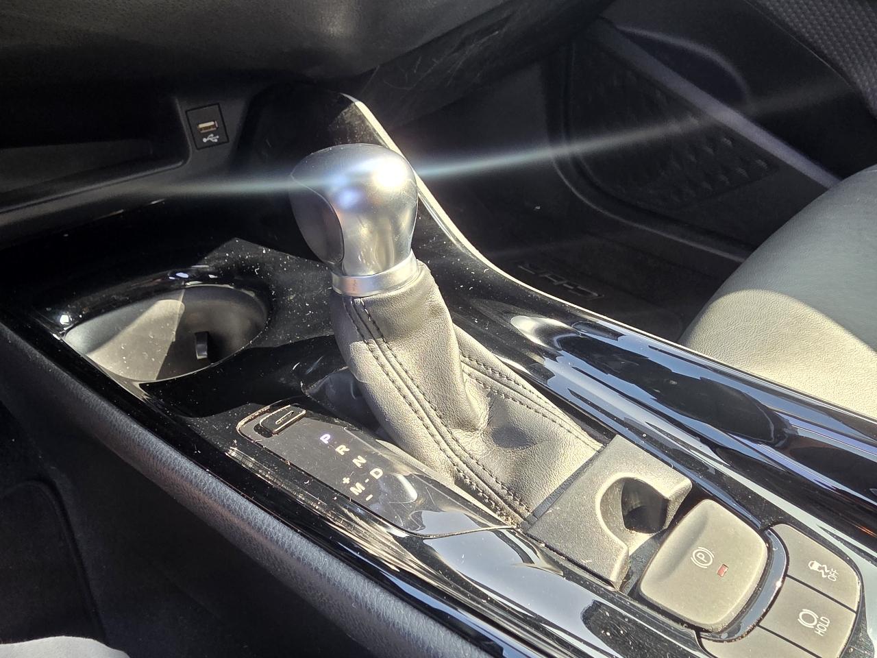 Toyota C-HR Limited FWD (Natl) 2020