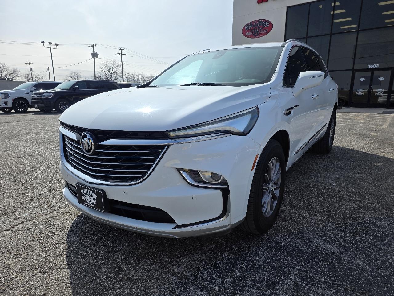 Buick Enclave FWD 4dr Essence 2022