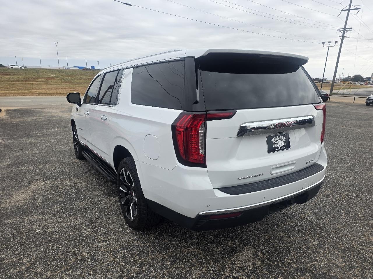 GMC Yukon XL 4WD 4dr SLT 2023