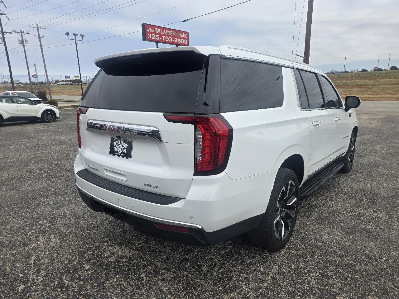 GMC Yukon XL 4WD 4dr SLT 2023