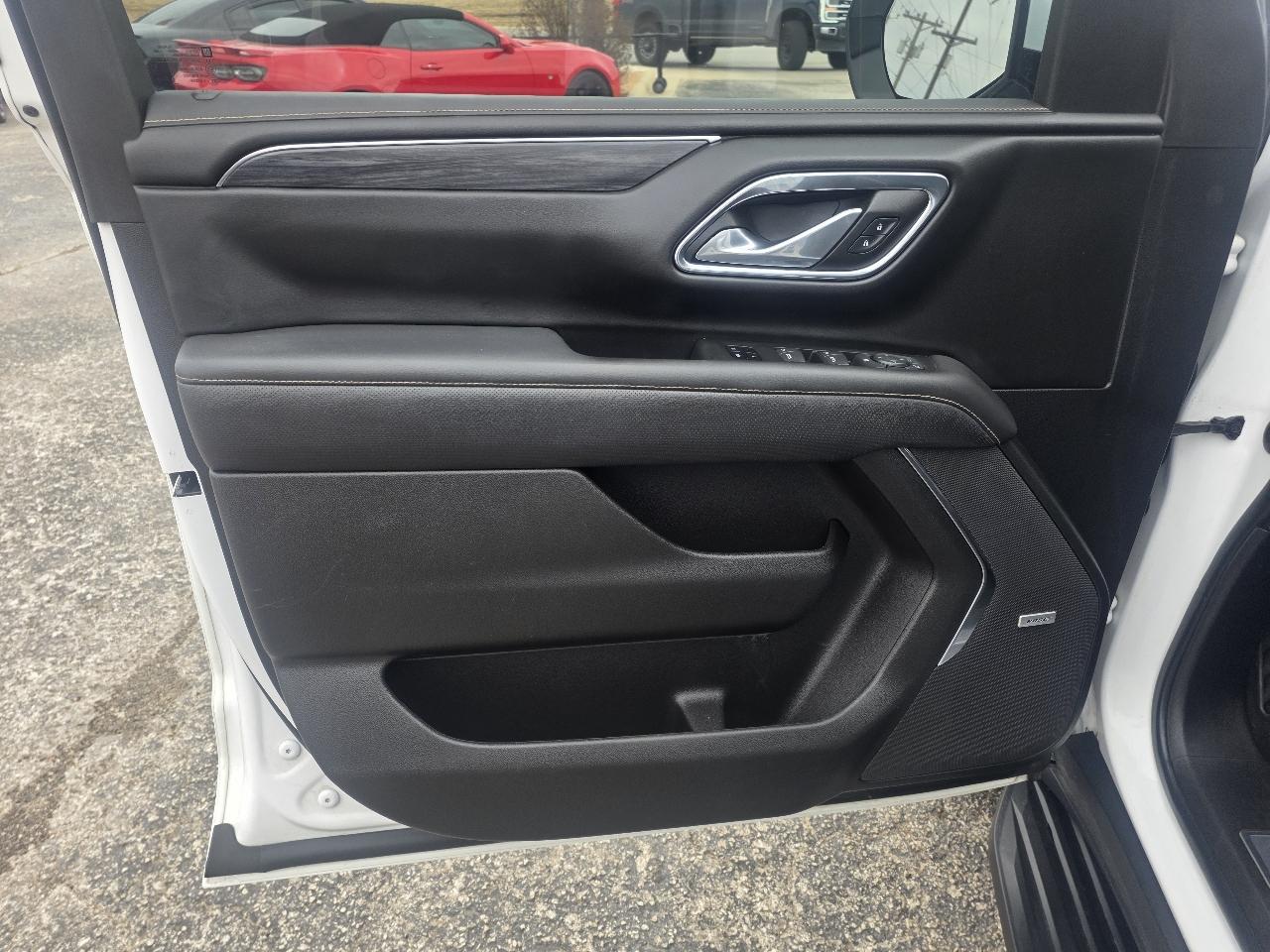 GMC Yukon XL 4WD 4dr SLT 2023