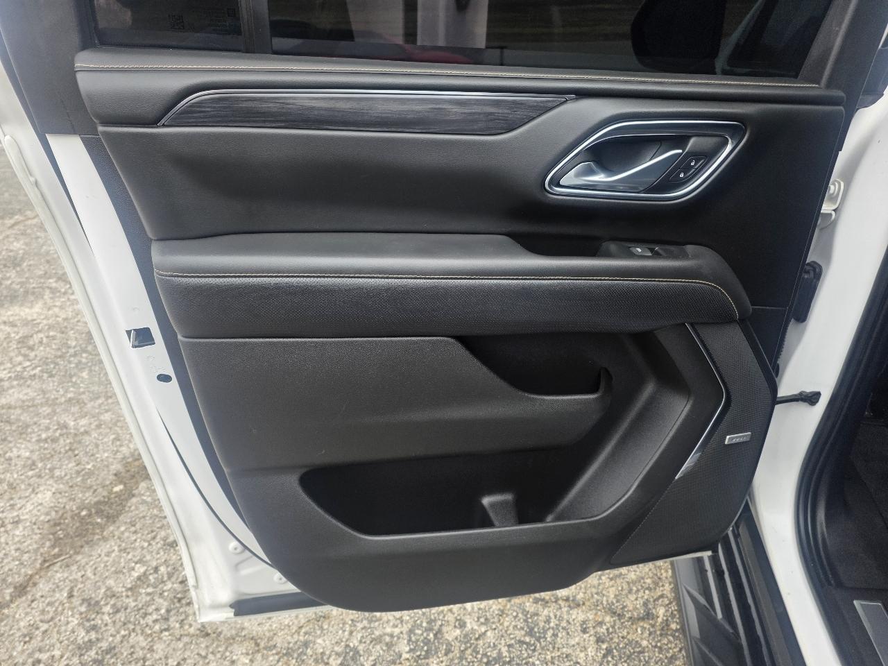 GMC Yukon XL 4WD 4dr SLT 2023