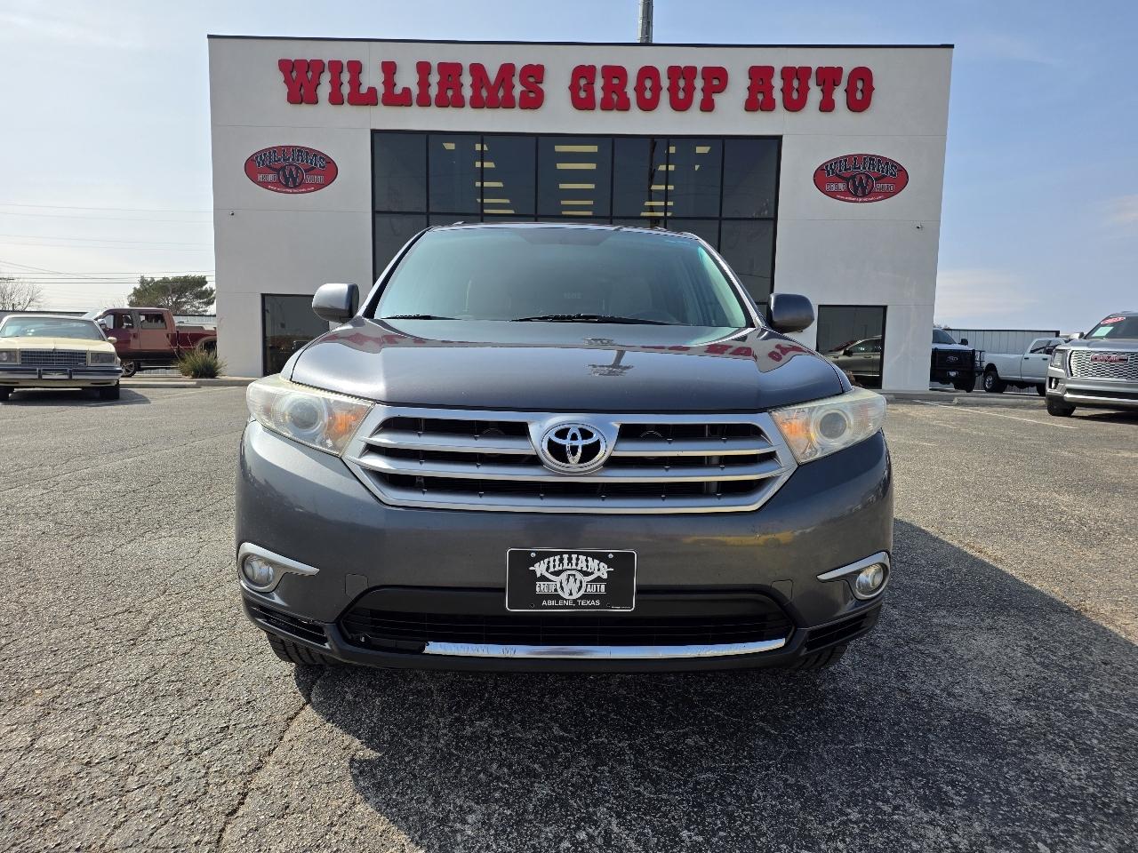 Toyota Highlander 4WD 4dr V6 (Natl) 2013